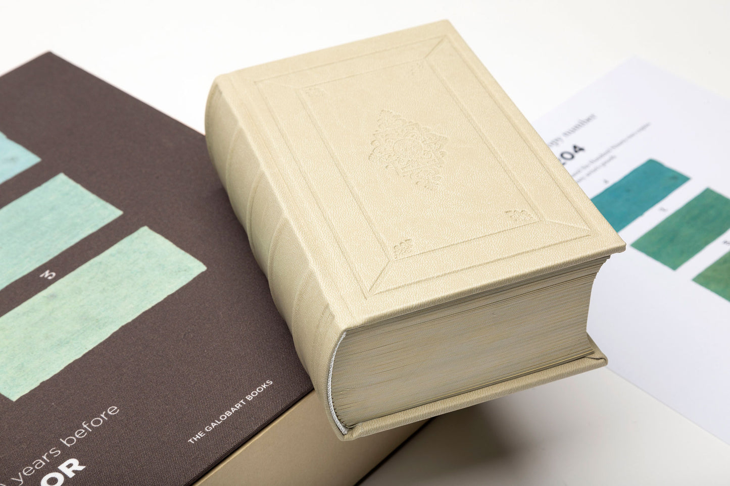 300 YEARS BEFORE COLOR Brown & Ivory edition